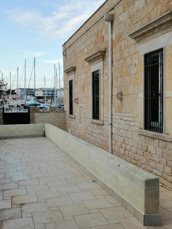 Tre Metri Sopra Il Mare Villa Bisceglie Exterior foto