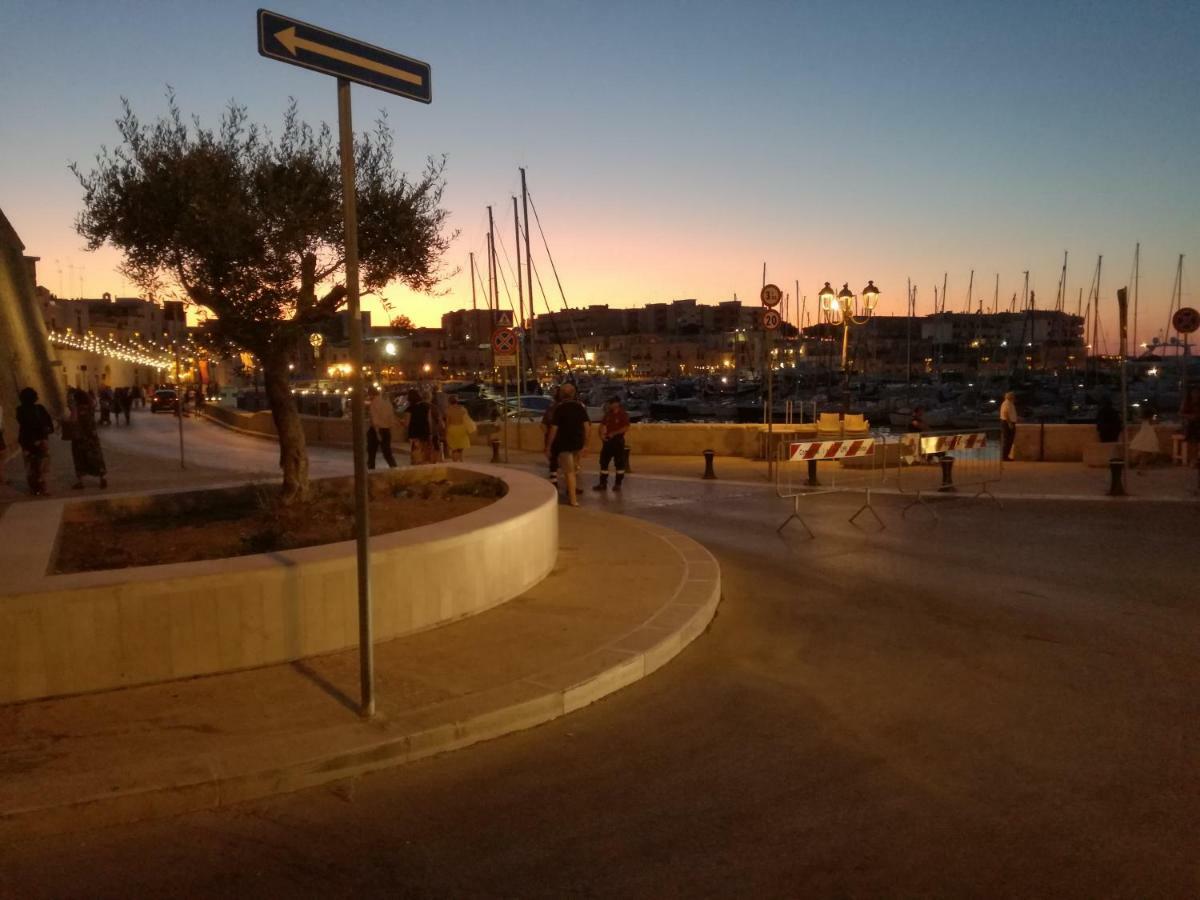 Tre Metri Sopra Il Mare Villa Bisceglie Exterior foto