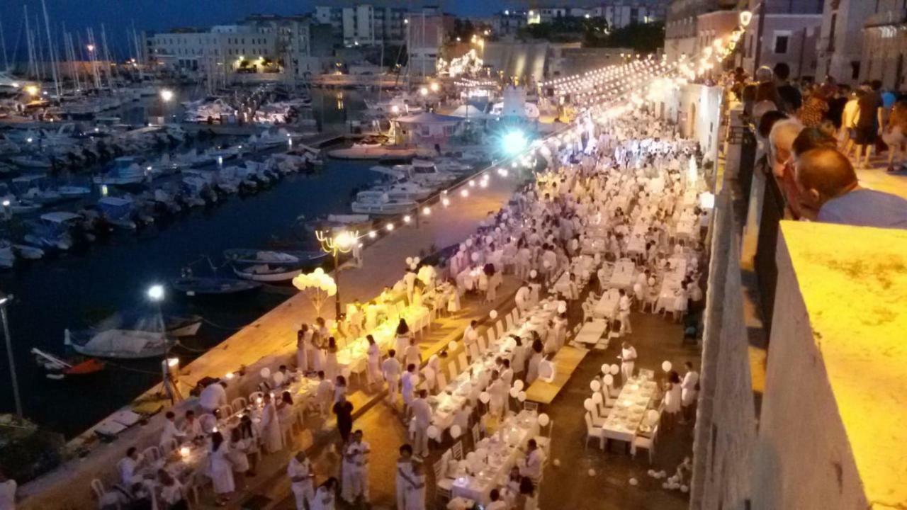 Tre Metri Sopra Il Mare Villa Bisceglie Exterior foto
